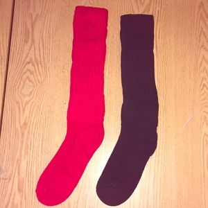 NEW 2 HOOTERS PEAVEY XL LENGTH SCRUNCHIE SOCKS RED & BLACK ONE SIZE